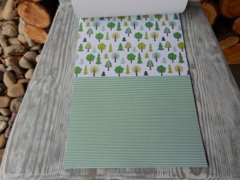 Barevné papíry A4 zelené s motivem 15 archů