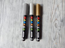 Akrylové pero - popisovač 2 mm zlatý