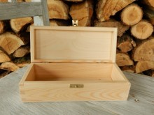 Dřevěná krabička obdelník kování
