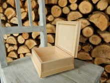 Dřevěná krabička s lištou malá