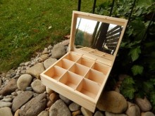 Dřevěná krabička šperkovnice 9 komor + zrcadlo