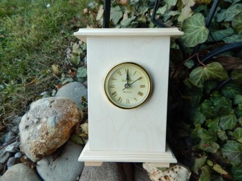 Dřevěné stojící hodiny + strojek starodávný