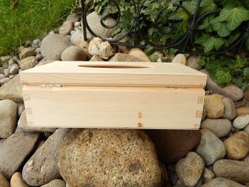 Dřevěná krabička na kapesníky obdelník otvírací