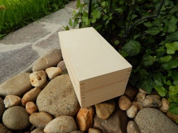 Dřevěná krabička zásobník