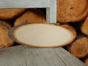 Dřevěné prkénko s kůrou větší