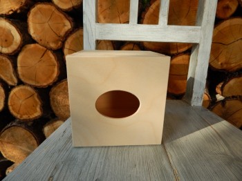 Dřevěná krabička na kapesníky ovál otvírací