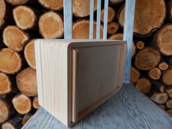 Dřevěná bednička malá vršek překližka bez otvorů nožičky