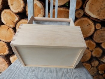 Dřevěná přenoska velká s přihrádkou 24,5 x 17 x 30 cm 