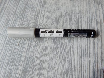 Akrylové pero - popisovač 2 mm stříbrný