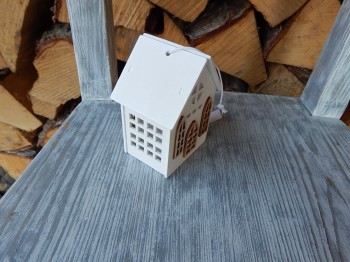 Domeček závěs 10 cm dřevěný bílý