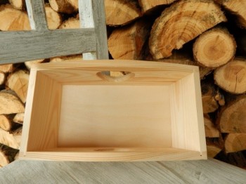 Dřevěná krabička podnos  srdce větší