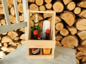 Dřevěná přepravka na 4 lahve třeba Friscca 