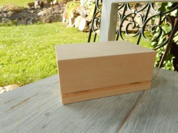 Dřevěná krabička obdelník 16,5 x 11 x 7,5 cm 