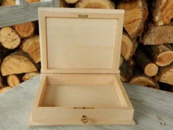 Dřevěná kniha na klíček menší