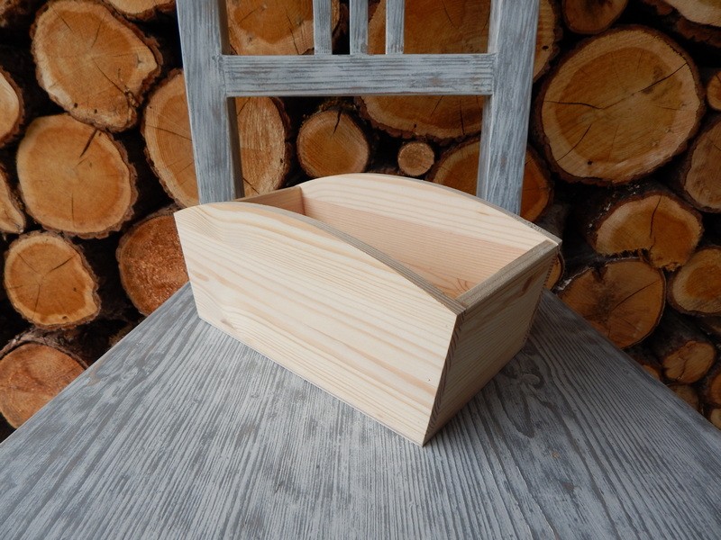 Dřevěný truhlík oblý nejmenší