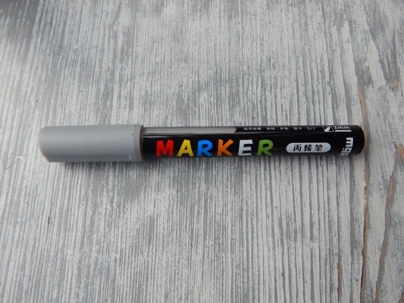 Akrylové pero - popisovač 2 mm šedý světlý