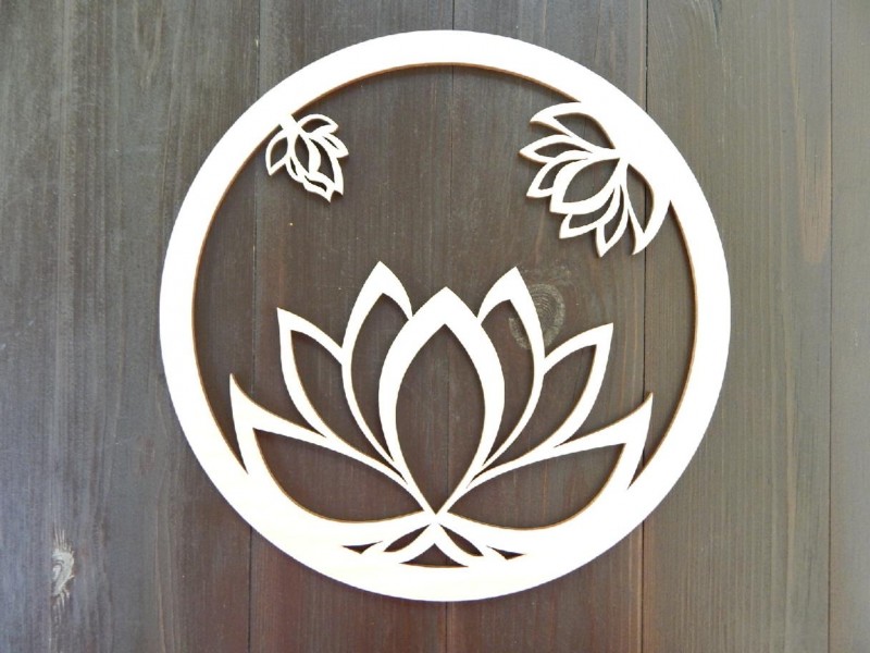 Dřevěná dekorce květ lotusu 26 cm 