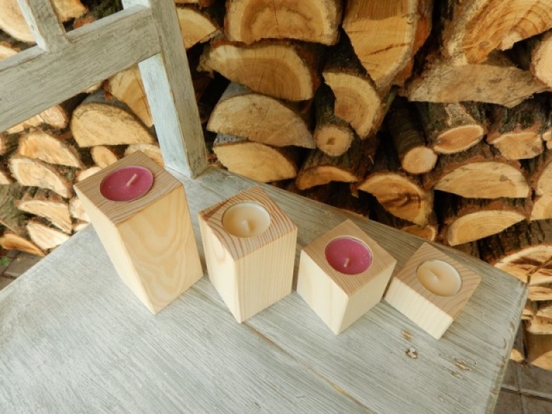 Dřevěná sada svícny - 4 kusy 