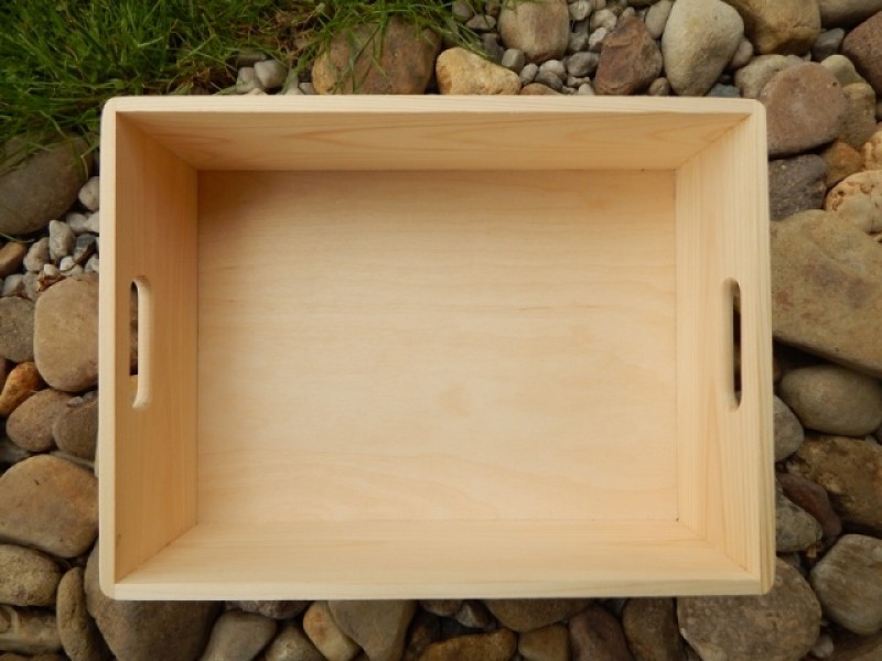 Dřevěný box  střední